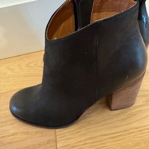 BP Lance Booties Sz 8.5. Leather. Worn once. Like new. No box. Round toe.